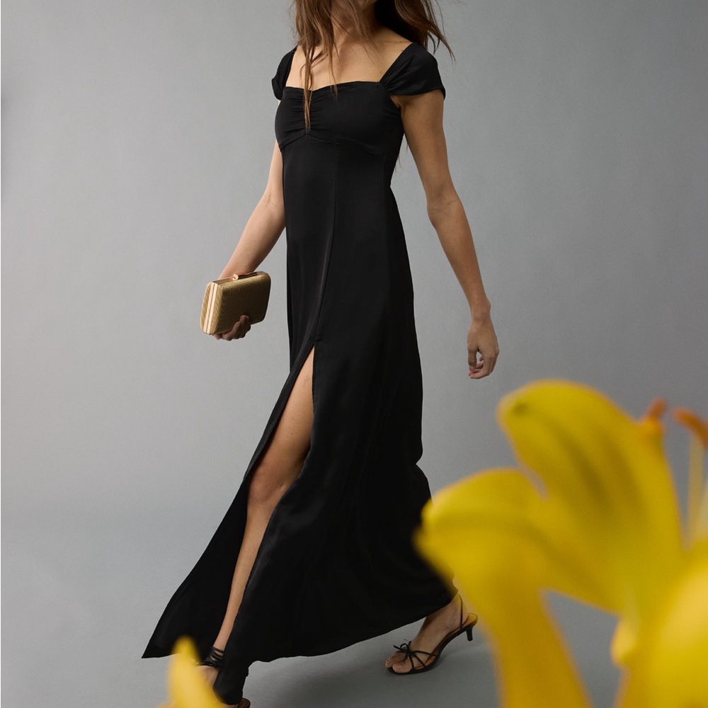 AE Exclusive Satin Sweetheart Off-the-Shoulder Maxi Dress